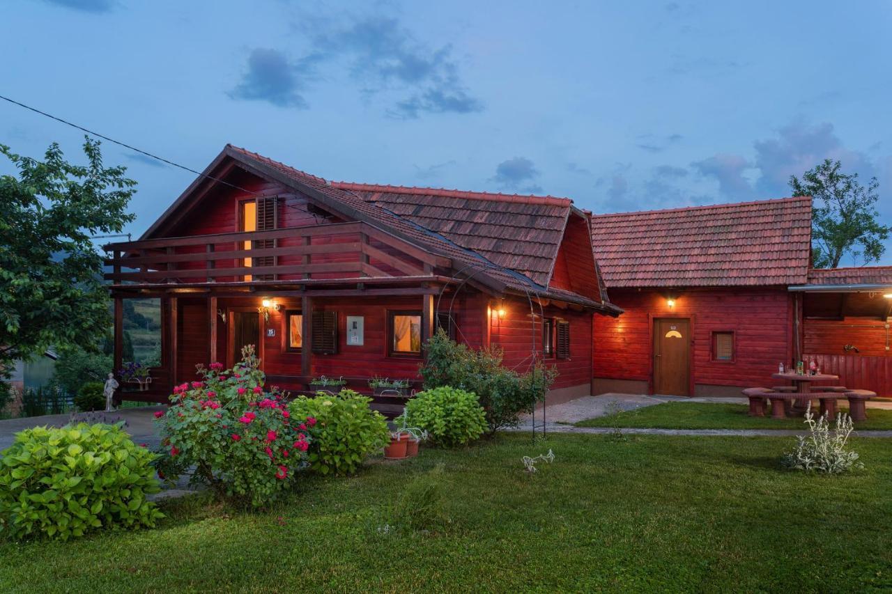 Villa Kuca Za Odmor Jezero Ogulin Exterior foto