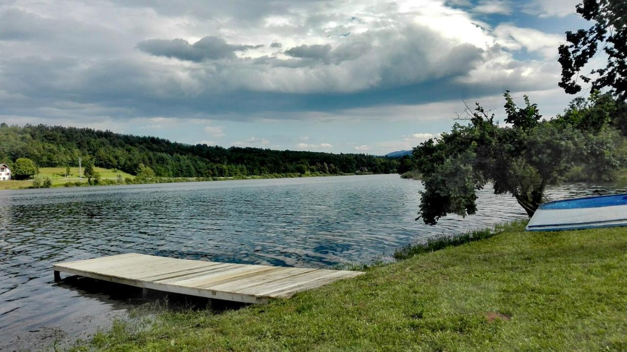 Villa Kuca Za Odmor Jezero Ogulin Exterior foto
