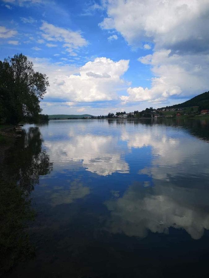 Villa Kuca Za Odmor Jezero Ogulin Exterior foto
